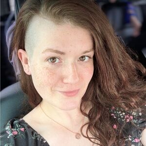 Meet your Posher, Sidnie